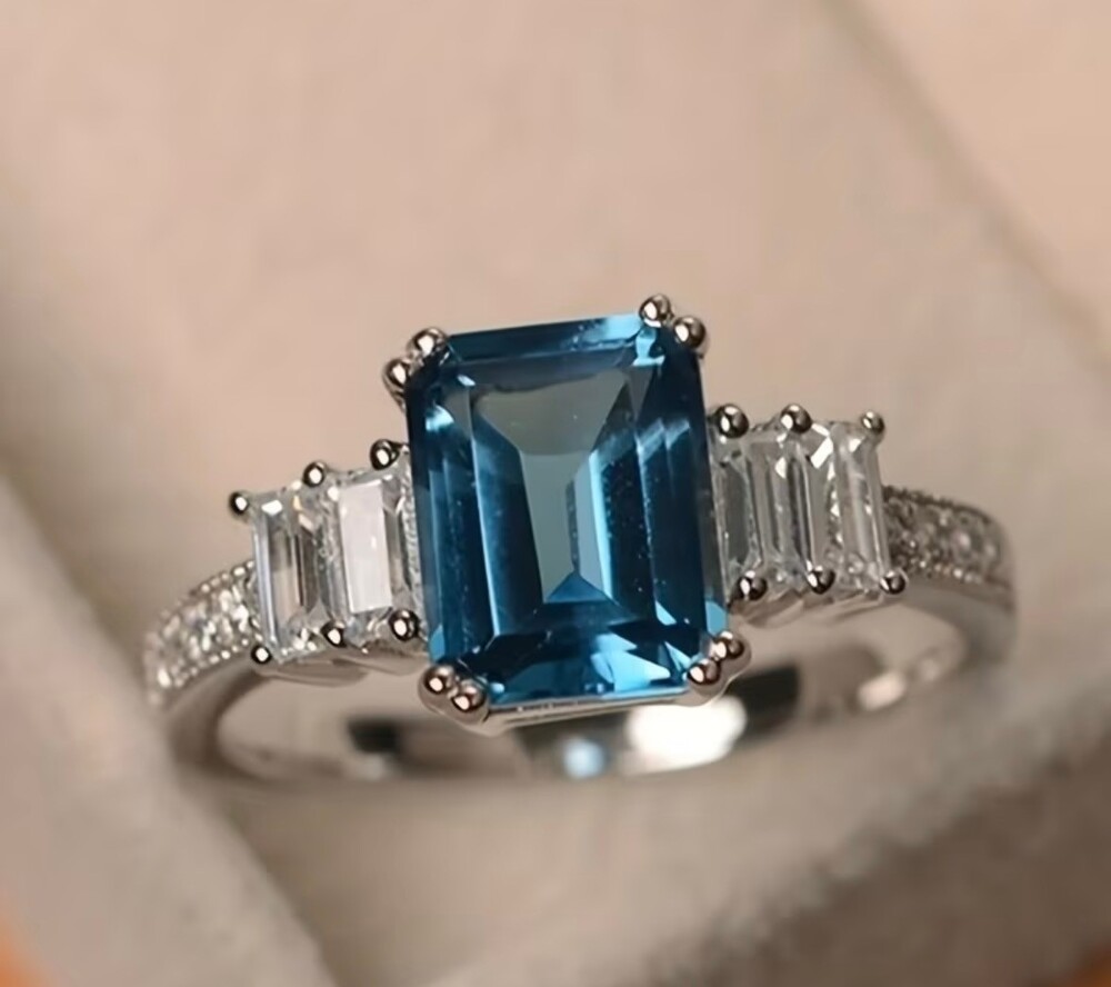 Emerald Cut Size 8 Blue Topaz Silver Ring with Baguette Side Stones New (Copy)